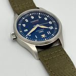 IWC Pilot IW326805 (2022) - Black dial 39 mm Steel case (8/10)