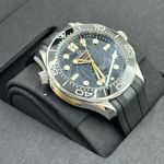 Omega Seamaster Diver 300 M 210.22.42.20.01.004 (2024) - Black dial 42 mm Steel case (4/8)