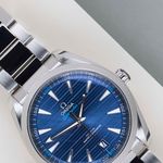 Omega Seamaster Aqua Terra 220.10.41.21.03.001 (2025) - Blue dial 41 mm Steel case (3/8)