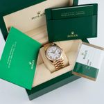 Rolex Day-Date 40 228235 (2019) - White dial 40 mm Rose Gold case (7/7)