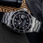 Rolex Submariner Date 16610T (Unknown (random serial)) - Black dial 40 mm Steel case (2/8)