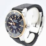 Breitling Superocean Heritage UB2010 (2022) - 42 mm Gold/Steel case (2/7)