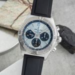 Breitling Chronomat 42 PB0134101C1S1 (Onbekend (willekeurig serienummer)) - Blauw wijzerplaat 42mm Staal (3/8)