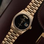 Rolex Day-Date 36 18038 (1978) - Black dial 36 mm Yellow Gold case (4/8)