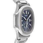 Patek Philippe Nautilus 5976/1G-001 (2017) - Blauw wijzerplaat 45mm Witgoud (5/7)