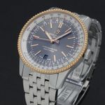 Breitling Navitimer U17326 (2022) - Grey dial 41 mm Gold/Steel case (7/7)