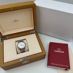 Omega De Ville 434.10.41.20.02.001 (2024) - Silver dial 41 mm Steel case (2/8)