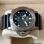 Panerai Luminor Submersible 1950 3 Days Automatic PAM02305 (2023) - Black dial 47 mm Titanium case (4/7)