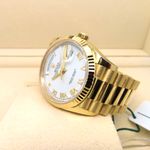 Rolex Day-Date 36 128238 (2022) - White dial 36 mm Yellow Gold case (3/8)