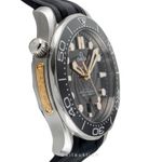Omega Seamaster Diver 300 M 210.22.42.20.01.004 (Unknown (random serial)) - Black dial 42 mm Steel case (6/8)