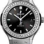 Hublot Classic Fusion 565.NX.1470.RX.1204 (2025) - Black dial 38 mm Titanium case (1/1)