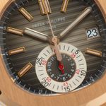 Patek Philippe Nautilus 5980R-001 (2011) - Brown dial 41 mm Rose Gold case (3/7)