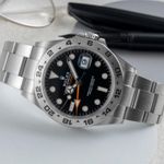 Rolex Explorer II 226570 (Onbekend (willekeurig serienummer)) - Zwart wijzerplaat 42mm Staal (2/8)