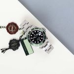 Rolex Submariner Date 16610LV (2006) - Black dial 40 mm Steel case (2/8)