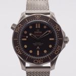 Omega Seamaster Diver 300 M 210.90.42.20.01.001 (2025) - Brown dial 42 mm Titanium case (3/8)