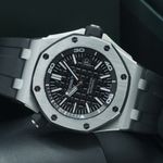 Audemars Piguet Royal Oak Offshore Diver 15703ST - (1/8)
