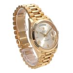 Rolex Day-Date 40 228238 (2021) - Silver dial 40 mm Yellow Gold case (4/8)