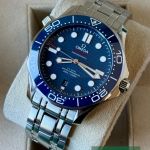 Omega Seamaster Diver 300 M 210.30.42.20.03.001 (2026) - Blauw wijzerplaat 42mm Staal (3/7)
