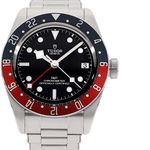 Tudor Black Bay GMT 79830RB (2025) - Black dial 41 mm Steel case (2/5)