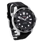 Omega Seamaster Diver 300 M 210.30.42.20.10.001 (2025) - Green dial 42 mm Steel case (5/8)