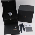 Vacheron Constantin Overseas 4000V/210A-B911 (2024) - Blue dial 41 mm Steel case (8/8)