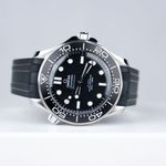 Omega Seamaster Diver 300 M 210.32.42.20.01.003 (2026) - 42mm Staal (1/2)