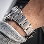 Rolex Explorer 214270 (2017) - Black dial 39 mm Steel case (6/8)