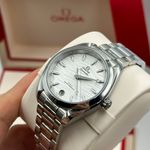 Omega Seamaster Aqua Terra 220.10.34.20.02.002 (2023) - Silver dial 34 mm Steel case (3/8)