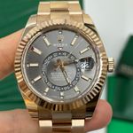 Rolex Sky-Dweller 326235 (2021) - Grey dial 42 mm Rose Gold case (7/8)