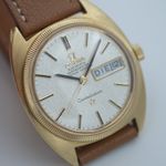 Omega Constellation 168.009 (Unknown (random serial)) - Silver dial 35 mm Yellow Gold case (4/8)