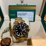 Rolex GMT-Master II 116713LN (2015) - Black dial 40 mm Gold/Steel case (3/5)