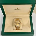 Rolex Day-Date 40 228238 (2024) - Champagne dial 40 mm Yellow Gold case (3/8)