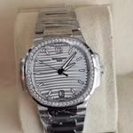 Patek Philippe Nautilus 7118/1200A-010 (2024) - Silver dial 35 mm Steel case (4/4)