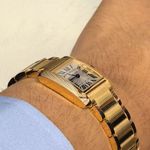 Cartier Tank Française WGTA0344 (2025) - Gold dial 21 mm Yellow Gold case (4/4)