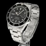 Rolex Submariner Date 168000 (1987) - Black dial 40 mm Steel case (2/8)