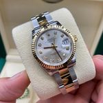 Rolex Datejust 278273 (2025) - 37mm Goud/Staal (9/10)