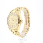 Rolex Day-Date 36 18038 (1979) - 36 mm Yellow Gold case (2/5)
