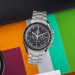 Omega Speedmaster Professional Moonwatch 311.30.42.30.01.005 (2019) - Black dial 42 mm Steel case (1/8)