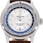 Breitling Navitimer 8 AB3521U01G1P3 (2024) - Silver dial 43 mm Steel case (2/5)