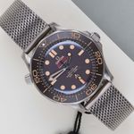 Omega Seamaster Diver 300 M 210.90.42.20.01.001 (2021) - Brown dial 42 mm Titanium case (1/8)