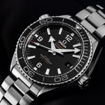 Omega Seamaster Planet Ocean 215.30.44.21.01.001 (2025) - Black dial 44 mm Steel case (3/7)