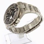 Rolex GMT-Master II 126710GRNR (2025) - Zwart wijzerplaat 40mm Staal (2/7)