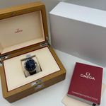 Omega Constellation 131.23.41.21.03.001 (2026) - Blue dial 41 mm Gold/Steel case (2/10)