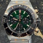Breitling Chronomat UB0136251L1U1 (2026) - Groen wijzerplaat 44mm Goud/Staal (4/8)