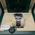 Rolex Explorer 224270 (2024) - Black dial 40 mm Steel case (5/6)