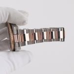 Rolex GMT-Master II 126711CHNR (2023) - Black dial 40 mm Gold/Steel case (7/8)