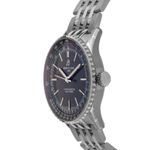 Breitling Navitimer A17329161C1A1 (2025) - Blue dial 41 mm Steel case (4/7)