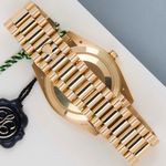 Rolex Day-Date 40 228238 (2022) - 40 mm Yellow Gold case (6/8)