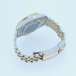 Rolex GMT-Master II 126713GRNR (2025) - Black dial 40 mm Gold/Steel case (3/6)