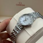 Omega De Ville Prestige 424.10.27.60.05.001 (2024) - Pearl dial 27 mm Steel case (8/8)